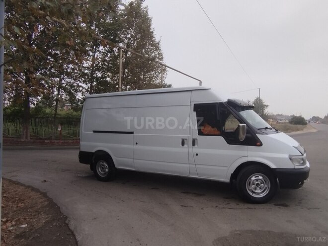Ford Transit 2000, 488,487 km - 2.5 л - Salyan