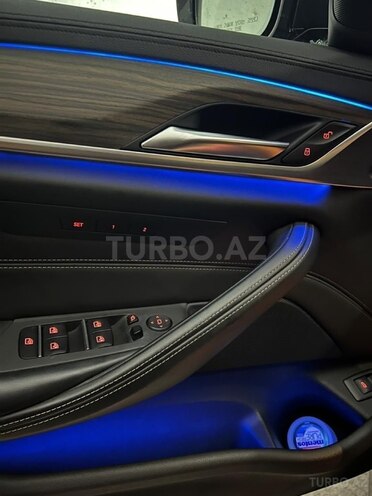 BMW 520-18