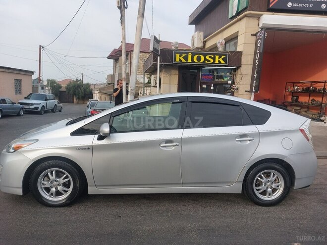 Toyota Prius 2011, 361,373 km - 1.8 l - Sumqayıt