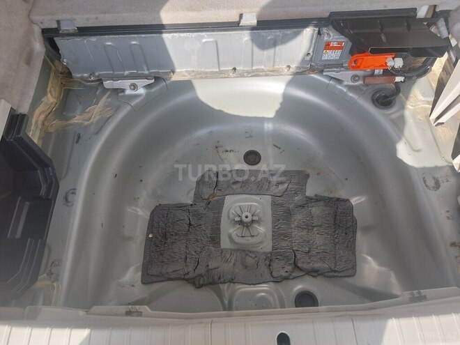 Toyota Prius 2011, 361,373 km - 1.8 l - Sumqayıt