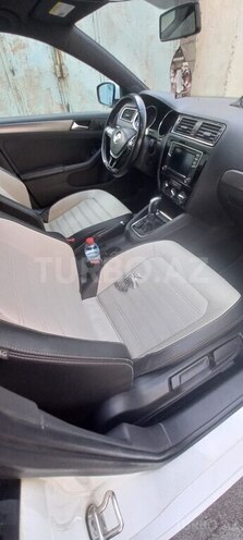 Volkswagen Jetta 2016, 332,000 km - 1.8 л - Bakı