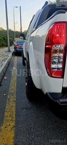 Nissan Navara 2014, 210,000 km - 2.5 l - Bakı