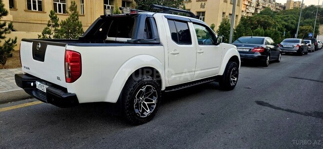 Nissan Navara 2014, 210,000 km - 2.5 l - Bakı