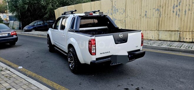 Nissan Navara 2014, 210,000 km - 2.5 l - Bakı