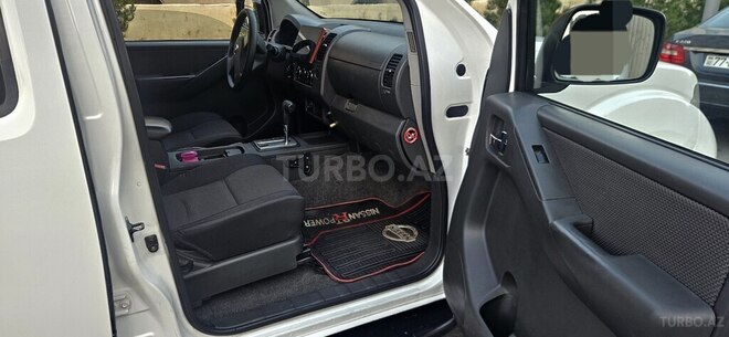 Nissan Navara 2014, 210,000 km - 2.5 l - Bakı