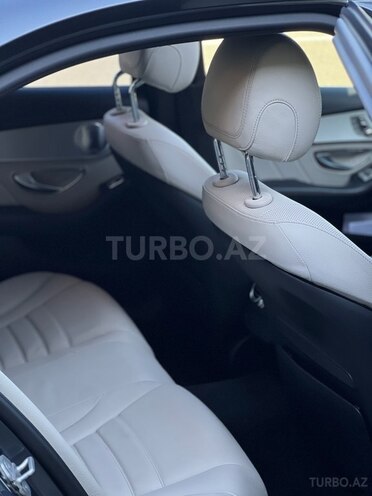 Mercedes C 300 4MATIC 2015, 130,000 km - 2.0 l - Gəncə