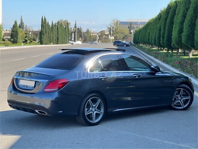 Mercedes C 300 4MATIC 2015, 130,000 km - 2.0 l - Gəncə