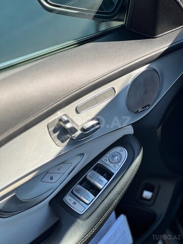 Mercedes C 300 4MATIC 2015, 130,000 km - 2.0 l - Gəncə
