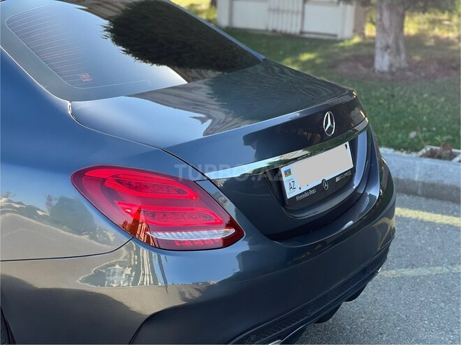 Mercedes C 300 4MATIC 2015, 130,000 km - 2.0 l - Gəncə