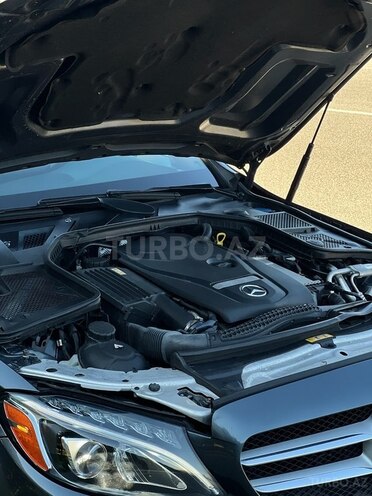 Mercedes C 300 4MATIC 2015, 130,000 km - 2.0 l - Gəncə