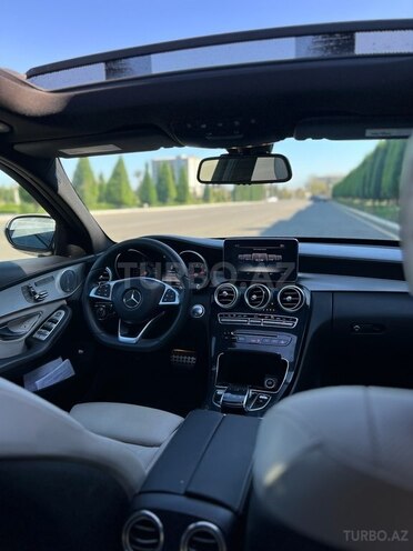 Mercedes C 300 4MATIC 2015, 130,000 km - 2.0 l - Gəncə