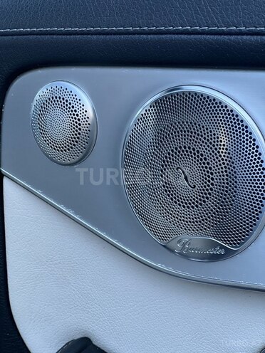 Mercedes C 300 4MATIC 2015, 130,000 km - 2.0 l - Gəncə