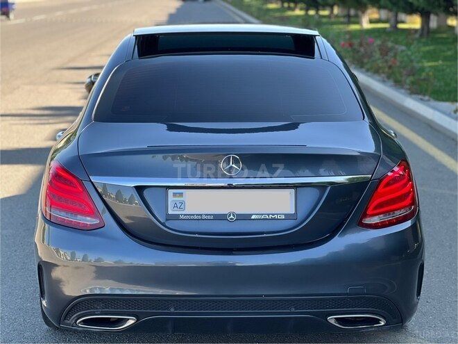 Mercedes C 300 4MATIC 2015, 130,000 km - 2.0 l - Gəncə