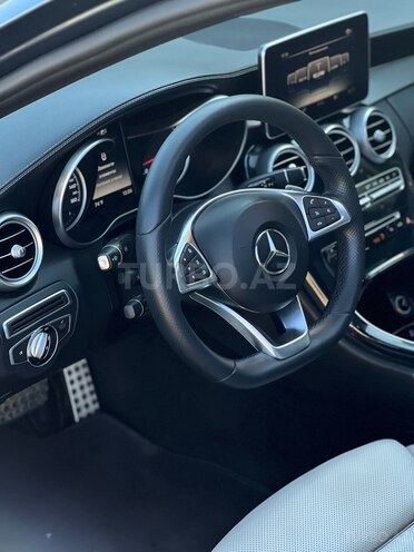Mercedes C 300 4MATIC 2015, 130,000 km - 2.0 l - Gəncə