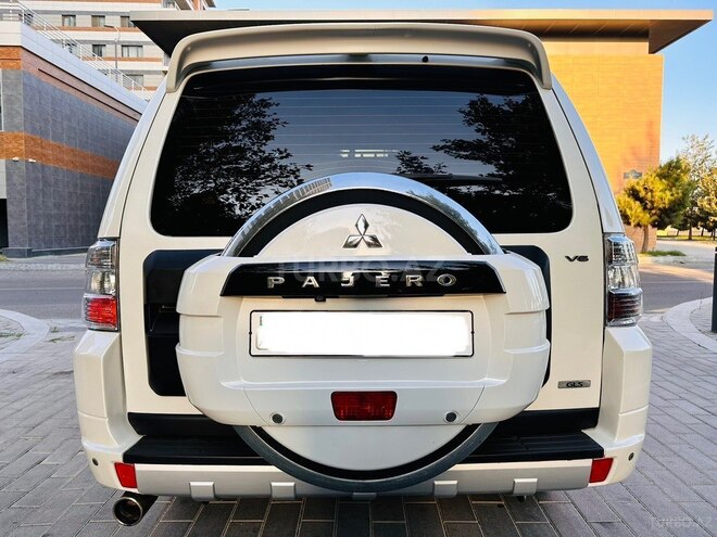 Mitsubishi Pajero 2011, 168,211 km - 3.5 l - Bakı