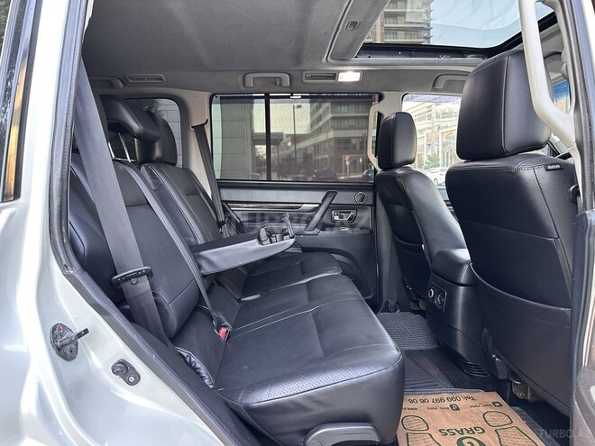 Mitsubishi Pajero 2011, 168,211 km - 3.5 l - Bakı