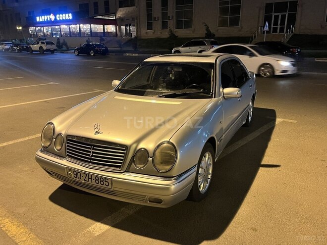 Mercedes E 240 1999, 350,000 km - 2.4 л - Sumqayıt