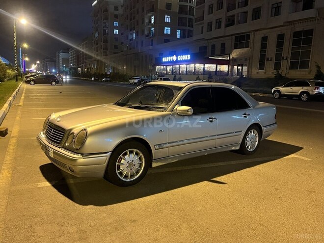 Mercedes E 240 1999, 350,000 km - 2.4 л - Sumqayıt