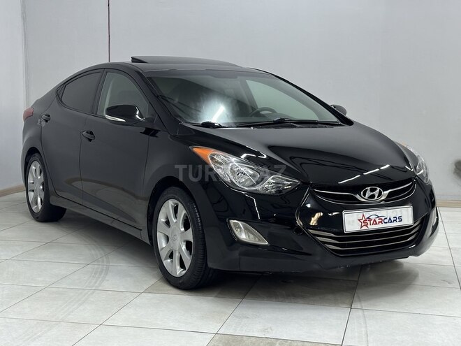 Hyundai Elantra-17