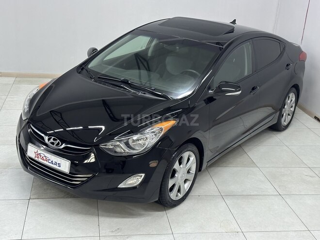 Hyundai Elantra-14