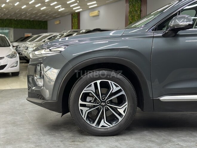Hyundai Santa Fe-5