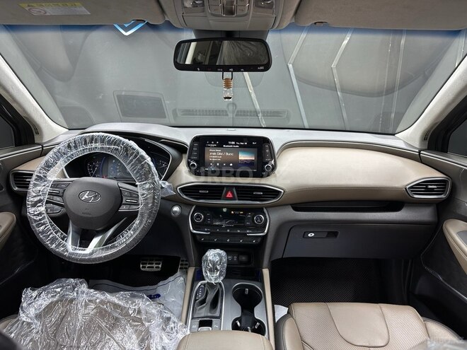 Hyundai Santa Fe-13