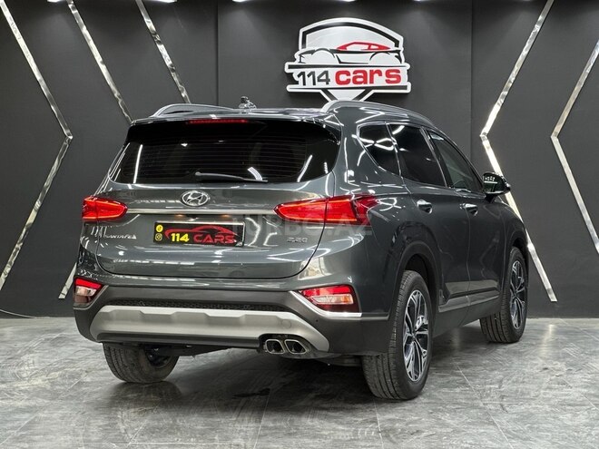 Hyundai Santa Fe-6
