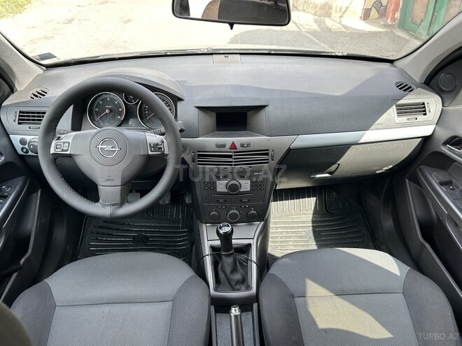 Opel Astra 2006, 252,000 km - 1.3 l - Bakı