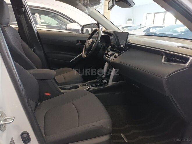 Toyota Corolla Cross-9