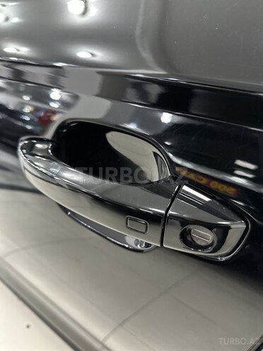 Audi A6-10