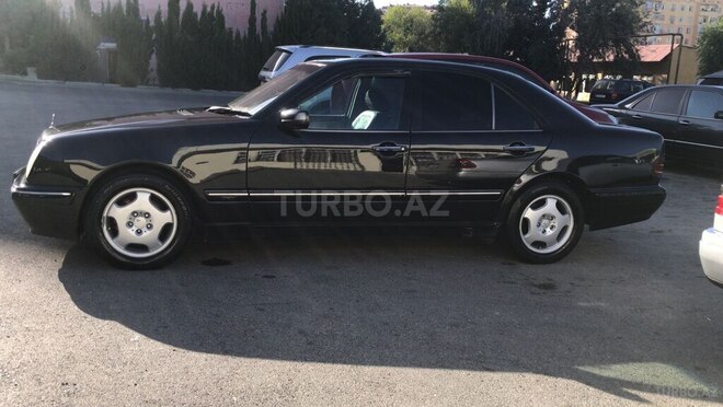 Mercedes E 220 d 2000, 165,000 km - 2.2 l - Bakı