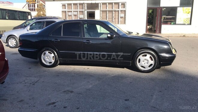 Mercedes E 220 d 2000, 165,000 km - 2.2 l - Bakı