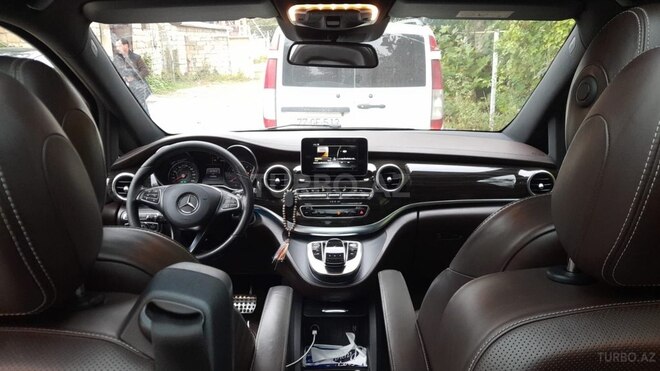 Mercedes V 250-4