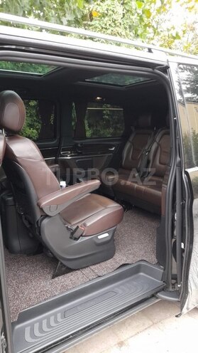 Mercedes V 250-6