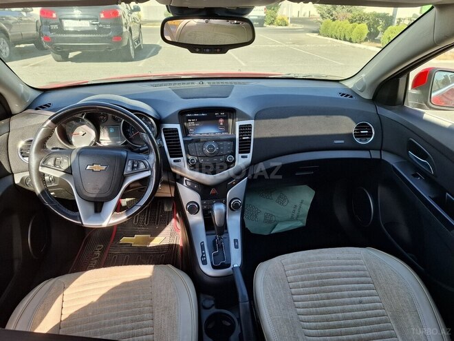 Chevrolet Cruze-10