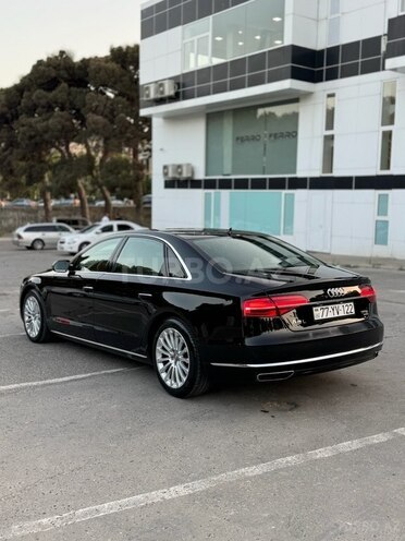 Audi A8-6
