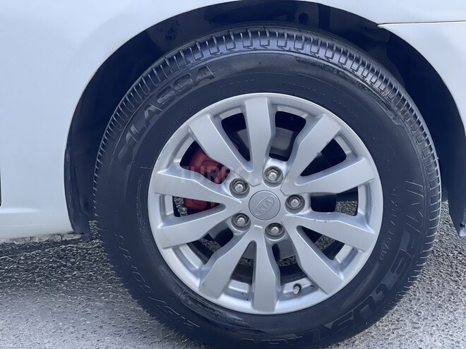 Kia Carens 2011, 235,507 km - 2.0 л - Bakı