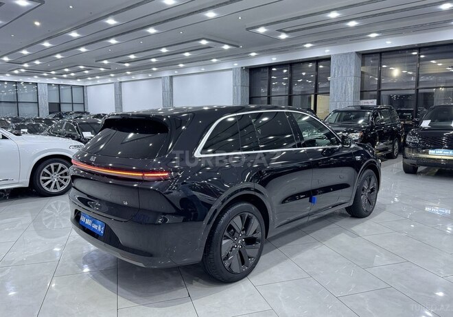 Li Auto L6-6