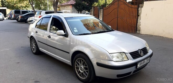 Volkswagen Bora 2000, 185,000 km - 1.6 l - Bakı