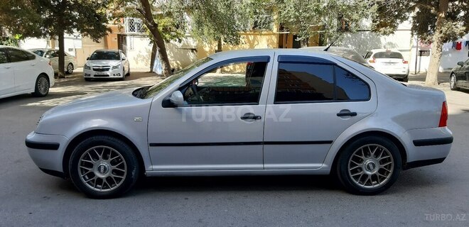 Volkswagen Bora 2000, 185,000 km - 1.6 l - Bakı