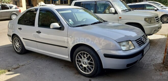 Volkswagen Bora 2000, 185,000 km - 1.6 l - Bakı