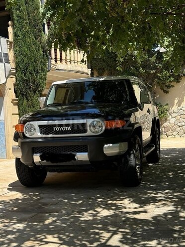 Toyota FJ Cruiser 2021, 5,800 km - 4.0 l - Bakı