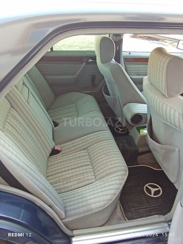 Mercedes E 200 1993, 305,000 km - 2.0 l - Bakı