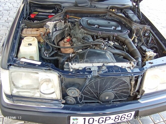 Mercedes E 200 1993, 305,000 km - 2.0 l - Bakı