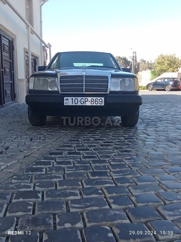 Mercedes E 200 1993, 305,000 km - 2.0 l - Bakı