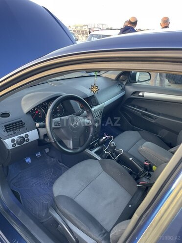 Opel Astra 2004, 245,000 km - 1.4 l - Bakı