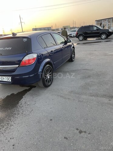Opel Astra 2004, 245,000 km - 1.4 l - Bakı
