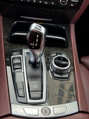 BMW 740 2011, 195,000 km - 3.0 l - Bakı