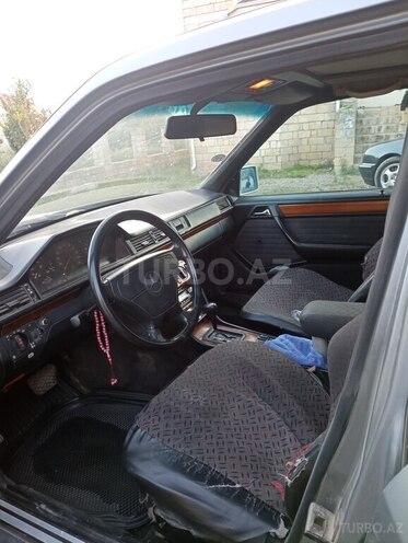 Mercedes E 250 1995, 350,000 km - 2.5 l - Masallı