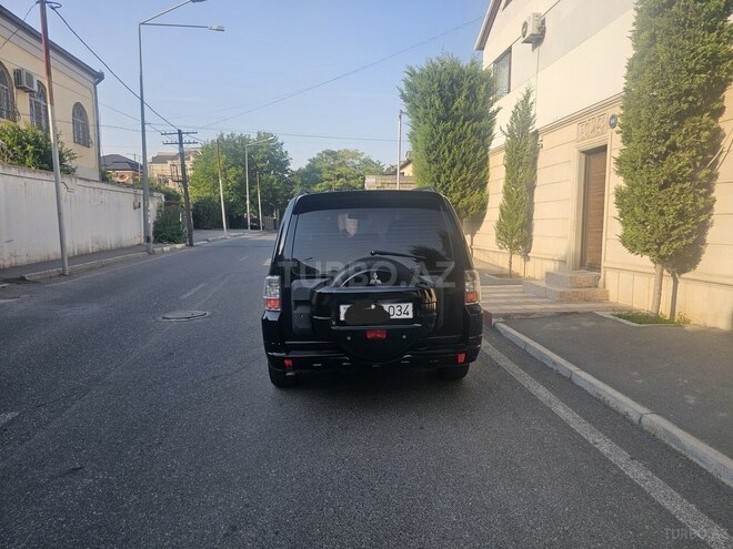 Mitsubishi Pajero 2007, 217,085 km - 3.0 l - Qazax